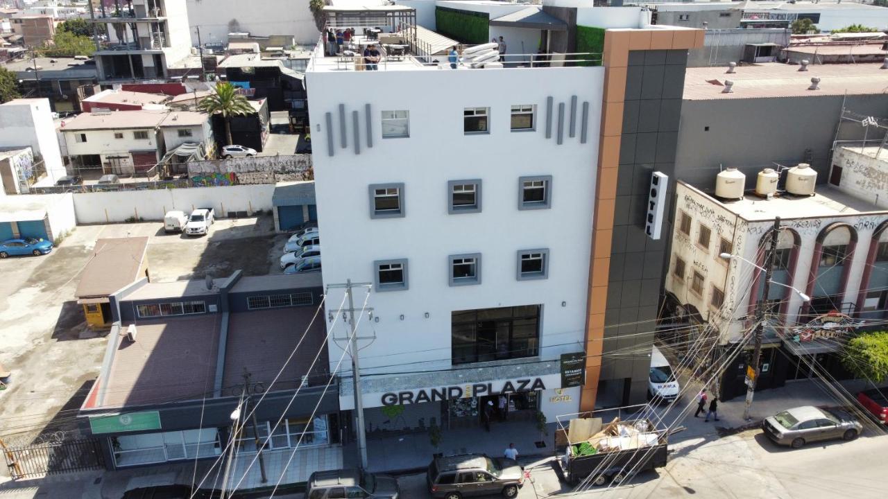 Hotel Grand One Plaza Tijuana Exterior photo