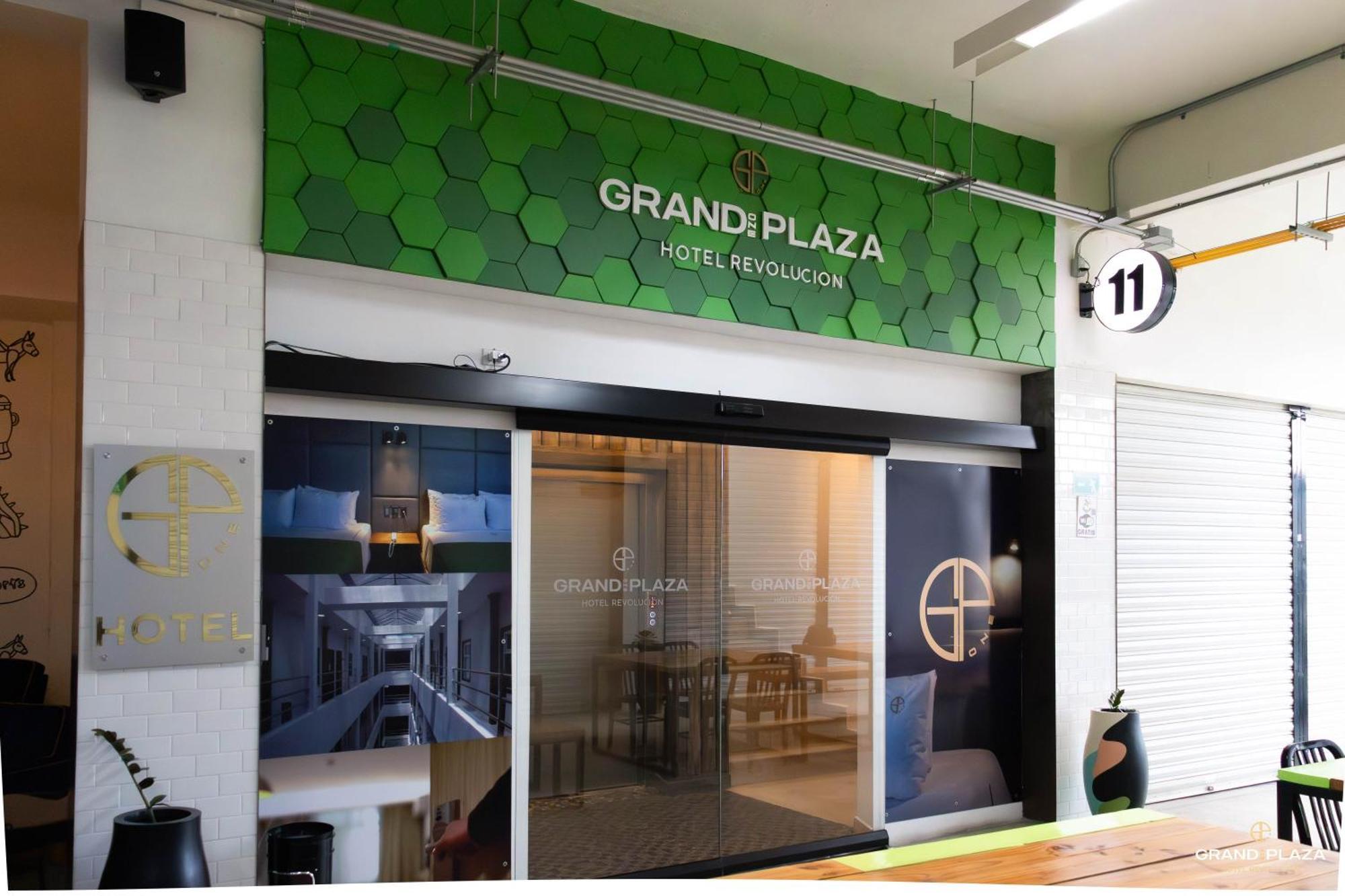 Hotel Grand One Plaza Tijuana Exterior photo