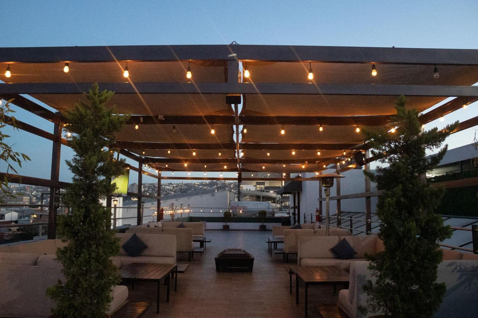 Hotel Grand One Plaza Tijuana Exterior photo
