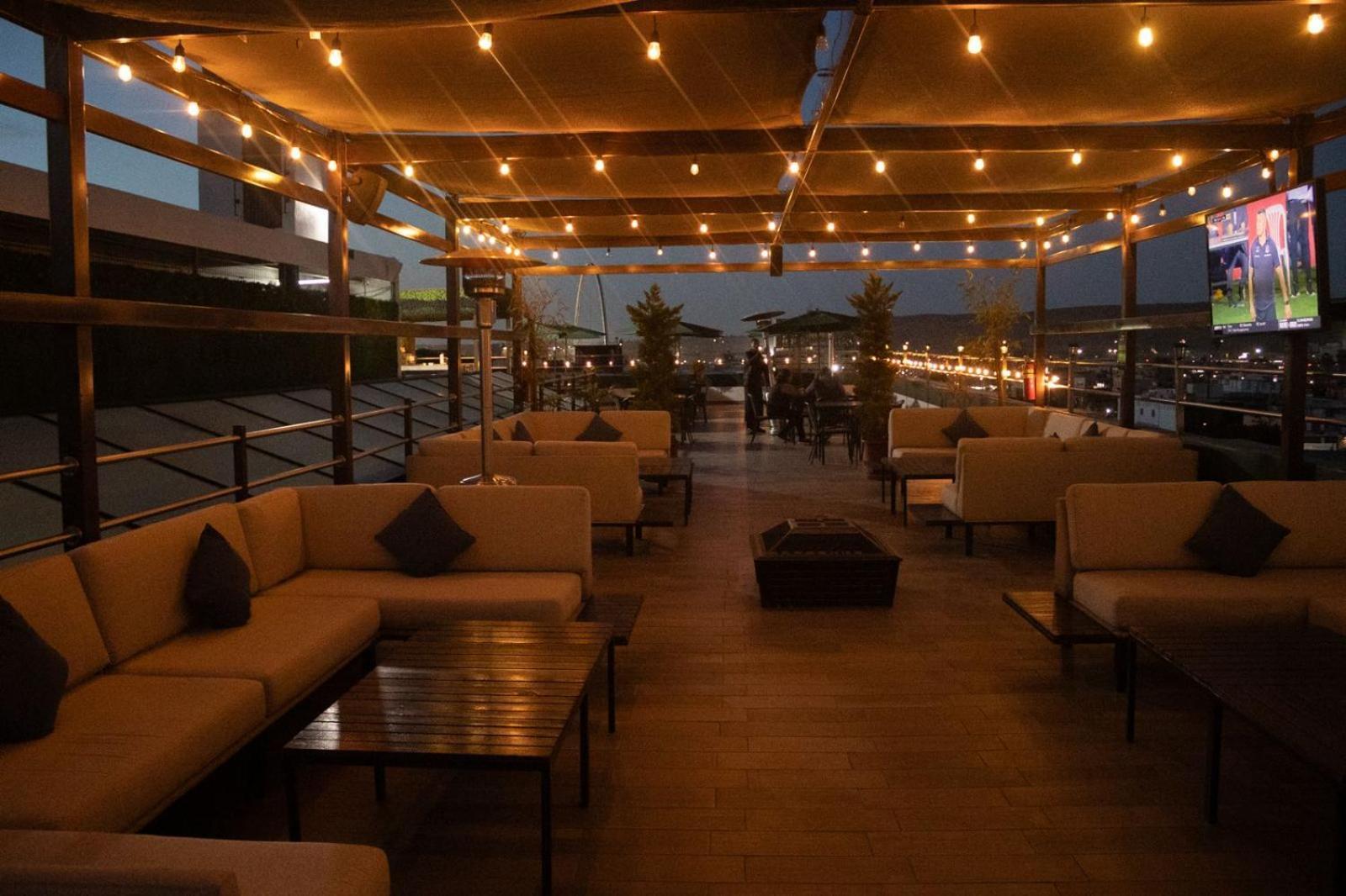 Hotel Grand One Plaza Tijuana Exterior photo